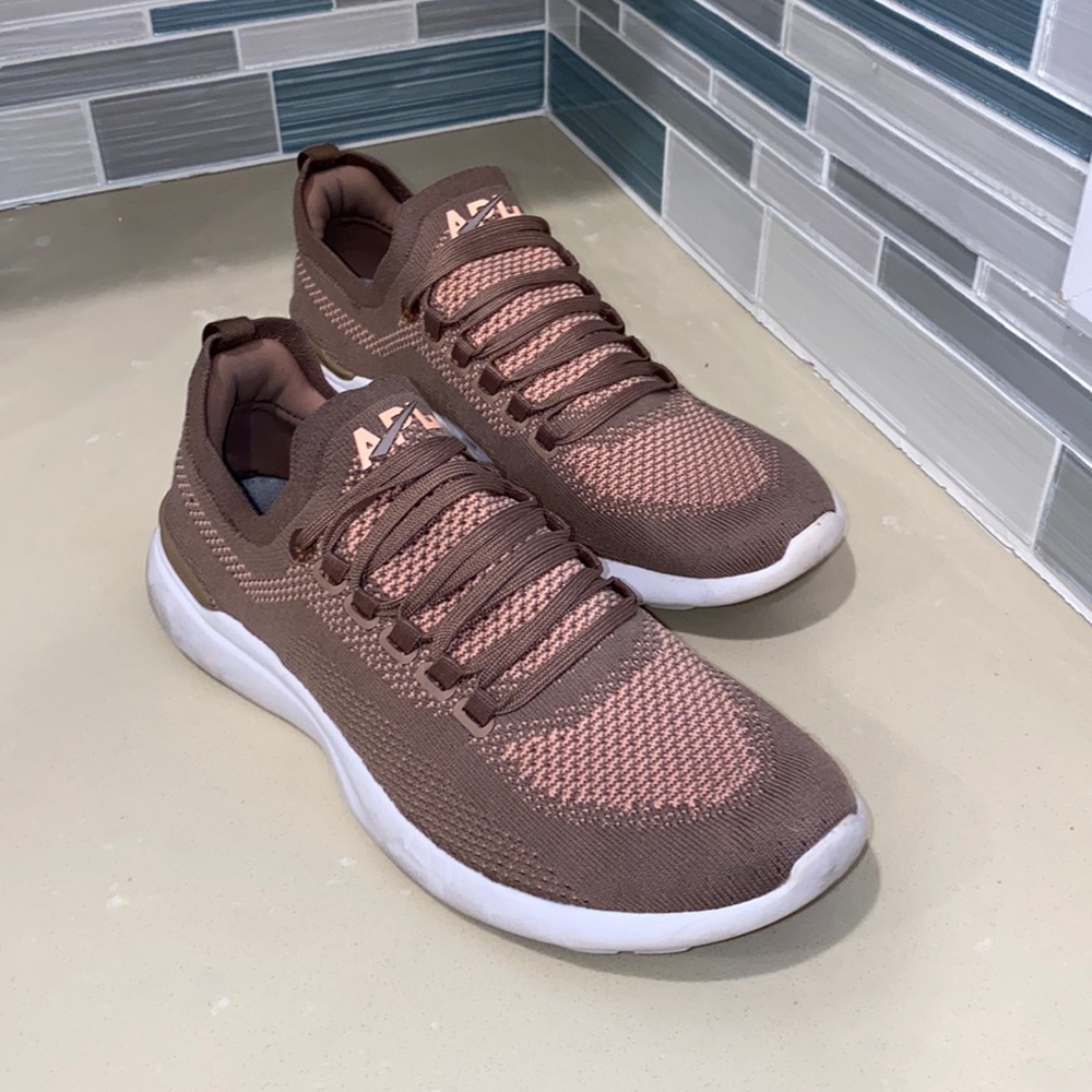 APL Techloom Breeze